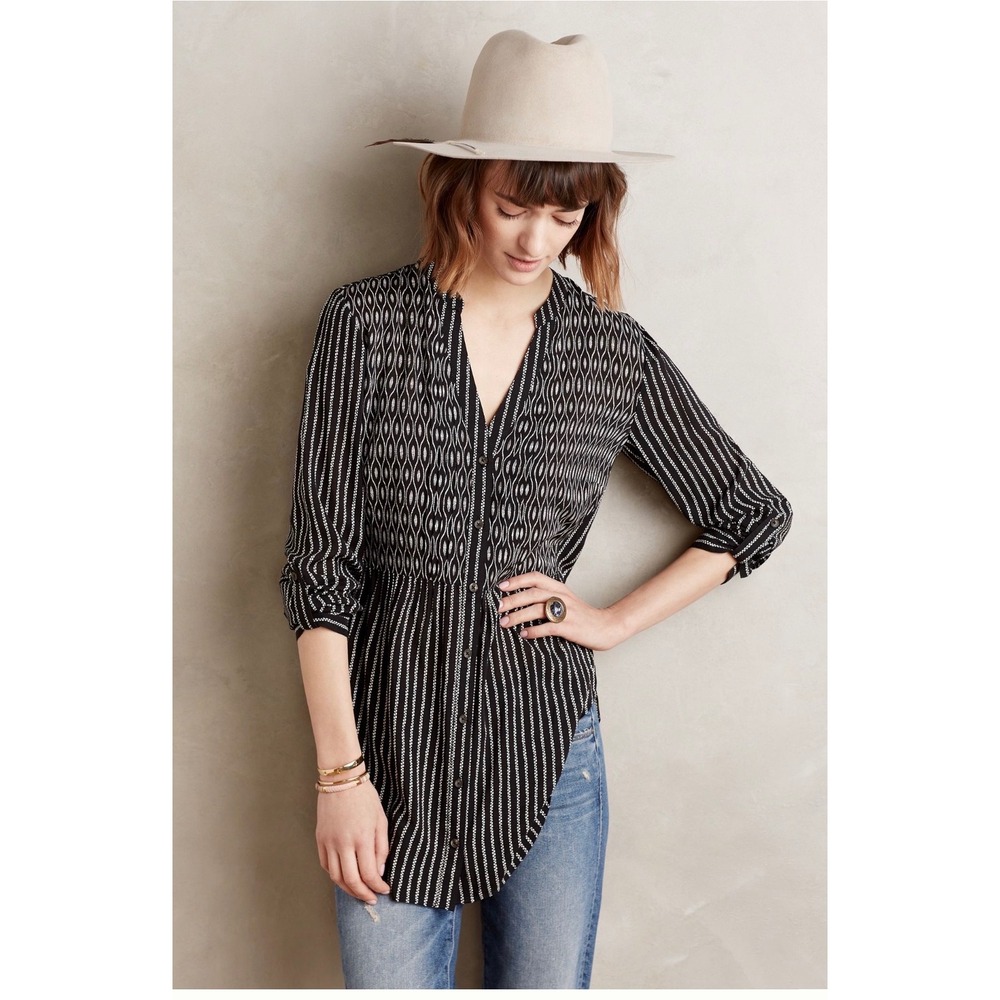 Maeve Anthropologie Calia Tunic Black White Geometric Striped V-Neck Top Size 6